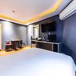 Motel Palace