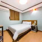 Motel Palace